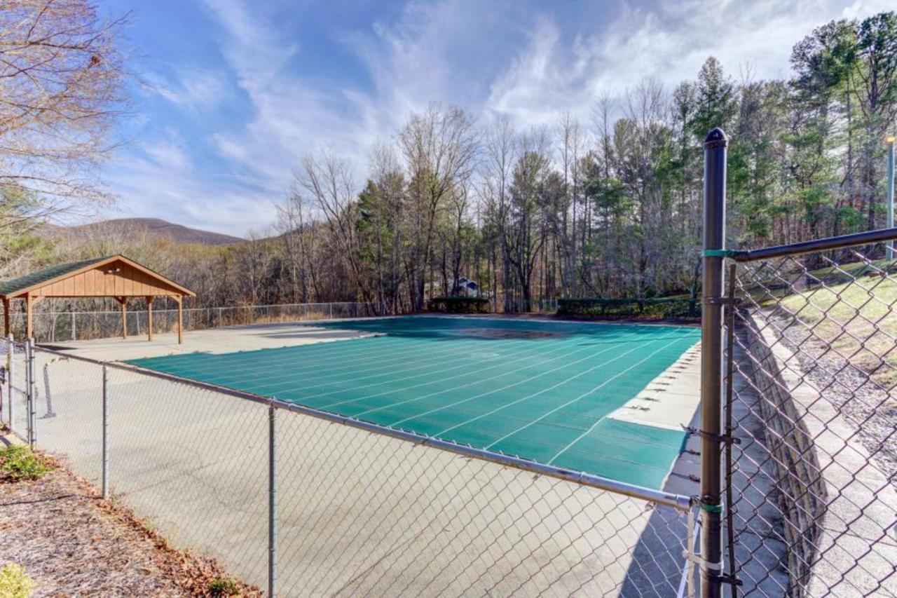 Mountain Oak Manor Villa Ellijay Buitenkant foto